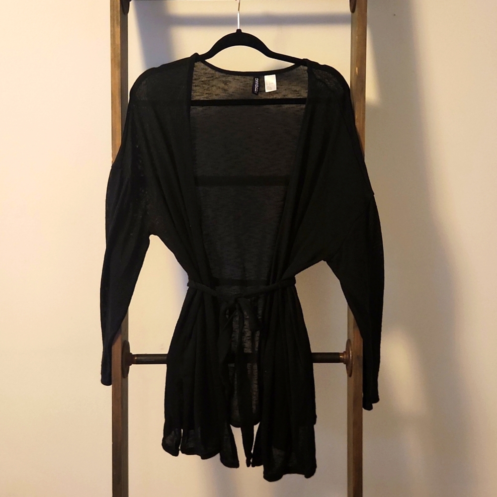 Very light front tie cardigan
